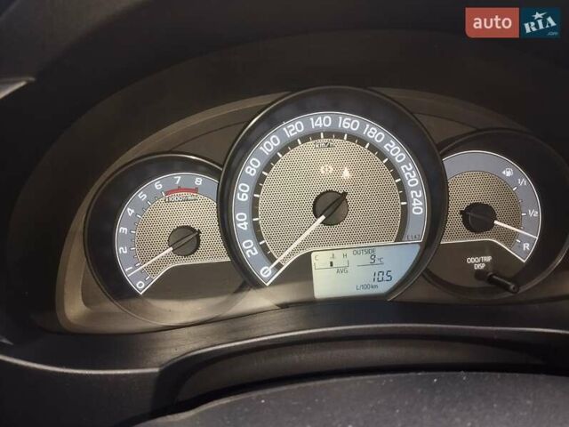 Сірий Тойота Королла, об'ємом двигуна 1.6 л та пробігом 260 тис. км за 7390 $, фото 18 на Automoto.ua
