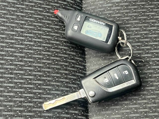 Серый Тойота Королла, объемом двигателя 1.6 л и пробегом 121 тыс. км за 12500 $, фото 12 на Automoto.ua