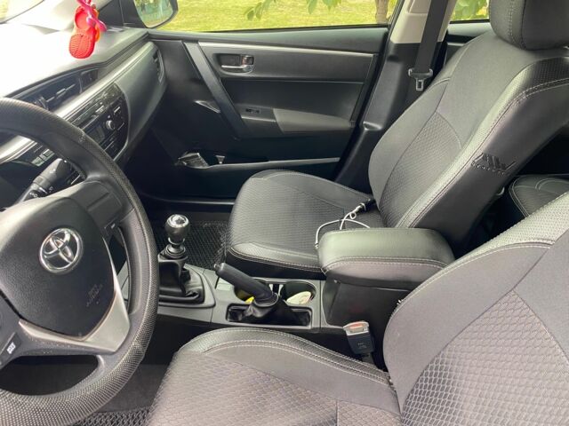 Серый Тойота Королла, объемом двигателя 1.6 л и пробегом 110 тыс. км за 12500 $, фото 9 на Automoto.ua