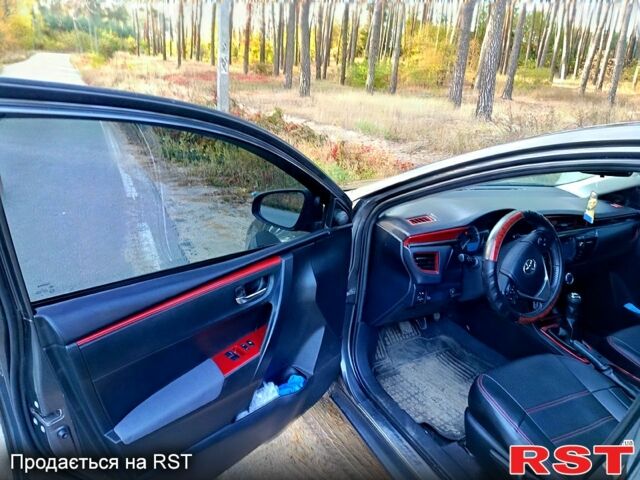 Серый Тойота Королла, объемом двигателя 1.3 л и пробегом 280 тыс. км за 8500 $, фото 3 на Automoto.ua