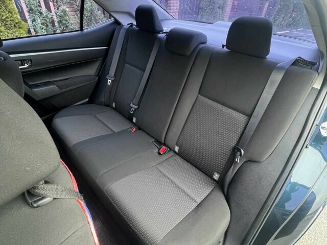 Серый Тойота Королла, объемом двигателя 1.6 л и пробегом 121 тыс. км за 12500 $, фото 11 на Automoto.ua