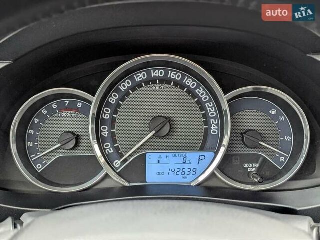 Серый Тойота Королла, объемом двигателя 1.6 л и пробегом 142 тыс. км за 12000 $, фото 30 на Automoto.ua