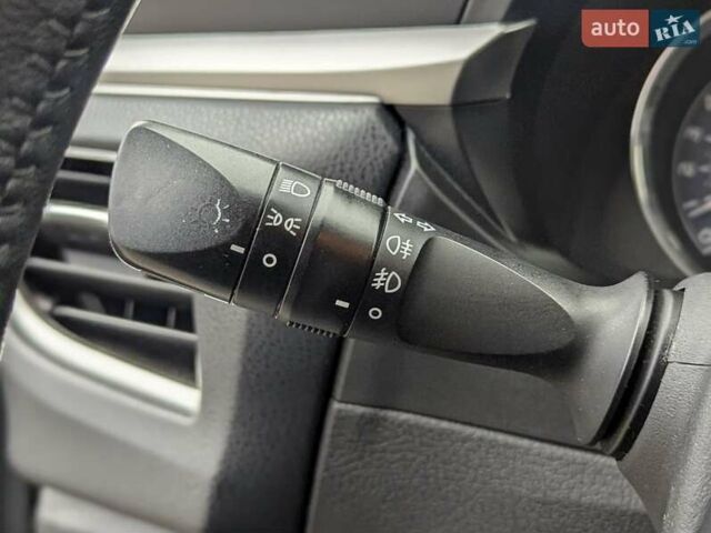 Серый Тойота Королла, объемом двигателя 1.6 л и пробегом 142 тыс. км за 12000 $, фото 28 на Automoto.ua