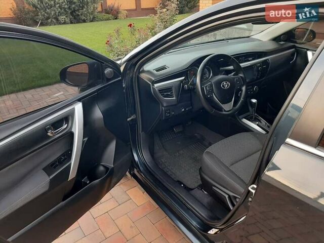 Серый Тойота Королла, объемом двигателя 1.6 л и пробегом 137 тыс. км за 10900 $, фото 9 на Automoto.ua