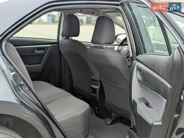 Серый Тойота Королла, объемом двигателя 1.6 л и пробегом 142 тыс. км за 12000 $, фото 19 на Automoto.ua