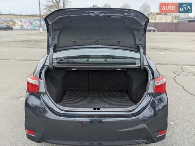 Серый Тойота Королла, объемом двигателя 1.6 л и пробегом 142 тыс. км за 12000 $, фото 21 на Automoto.ua