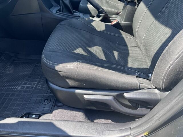 Серый Тойота Королла, объемом двигателя 1.3 л и пробегом 167 тыс. км за 9000 $, фото 12 на Automoto.ua