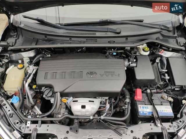 Серый Тойота Королла, объемом двигателя 1.3 л и пробегом 172 тыс. км за 9900 $, фото 21 на Automoto.ua