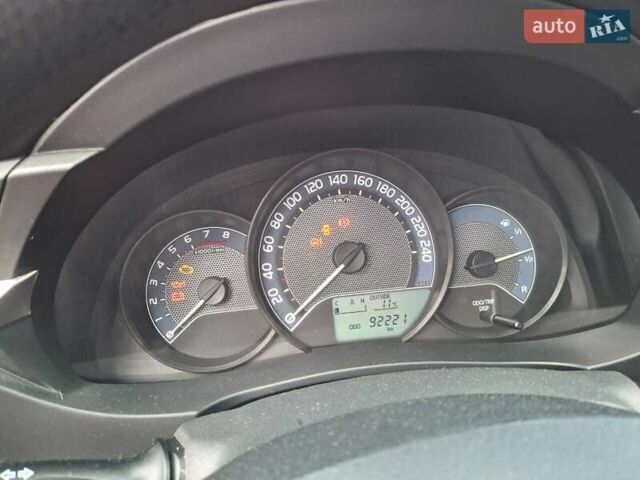 Сірий Тойота Королла, об'ємом двигуна 1.3 л та пробігом 92 тис. км за 9500 $, фото 3 на Automoto.ua