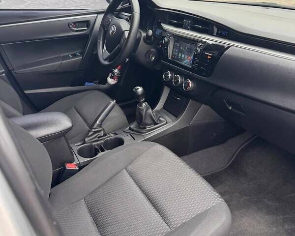 Серый Тойота Королла, объемом двигателя 1.33 л и пробегом 180 тыс. км за 9900 $, фото 15 на Automoto.ua