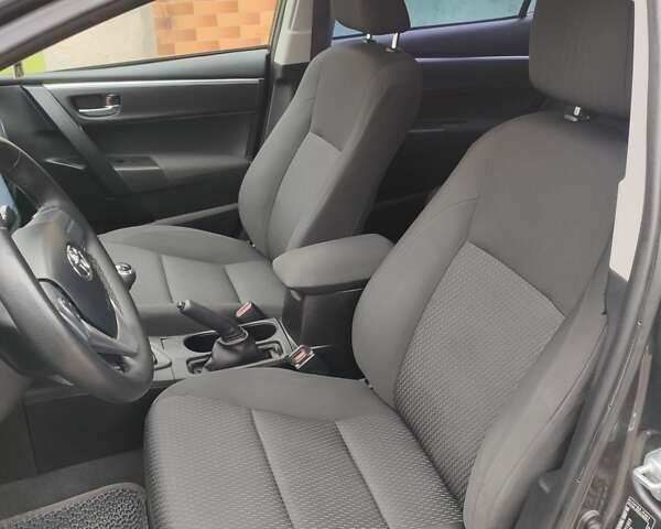 Серый Тойота Королла, объемом двигателя 1.3 л и пробегом 172 тыс. км за 9900 $, фото 14 на Automoto.ua