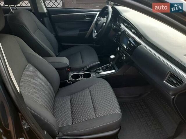 Сірий Тойота Королла, об'ємом двигуна 1.6 л та пробігом 137 тис. км за 10900 $, фото 16 на Automoto.ua