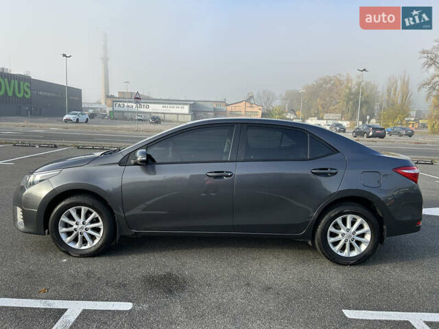 Серый Тойота Королла, объемом двигателя 1.4 л и пробегом 121 тыс. км за 13000 $, фото 2 на Automoto.ua
