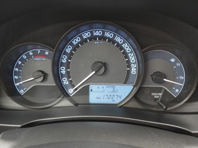 Серый Тойота Королла, объемом двигателя 1.3 л и пробегом 172 тыс. км за 9900 $, фото 18 на Automoto.ua