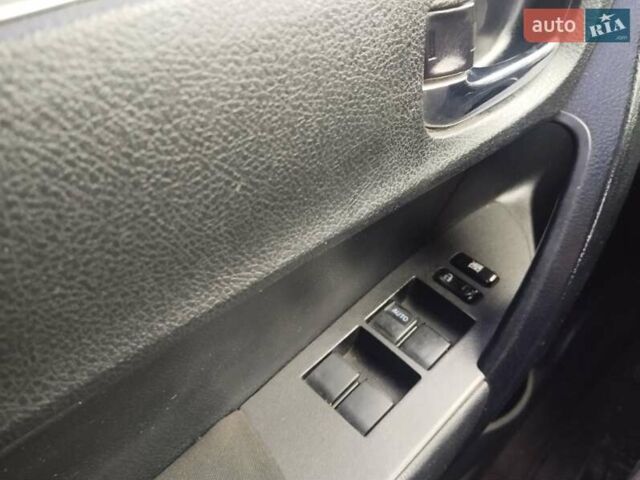 Сірий Тойота Королла, об'ємом двигуна 1.6 л та пробігом 260 тис. км за 7390 $, фото 24 на Automoto.ua