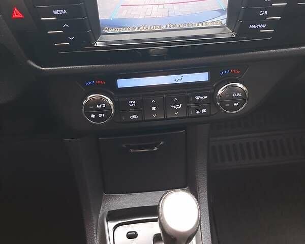 Сірий Тойота Королла, об'ємом двигуна 1.6 л та пробігом 137 тис. км за 10900 $, фото 9 на Automoto.ua