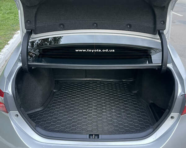 Сірий Тойота Королла, об'ємом двигуна 1.3 л та пробігом 43 тис. км за 12000 $, фото 9 на Automoto.ua