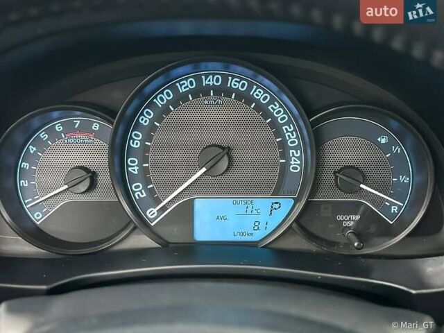 Серый Тойота Королла, объемом двигателя 1.6 л и пробегом 165 тыс. км за 11400 $, фото 25 на Automoto.ua