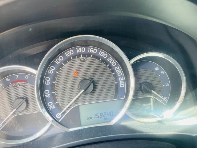 Сірий Тойота Королла, об'ємом двигуна 1.6 л та пробігом 159 тис. км за 10950 $, фото 11 на Automoto.ua