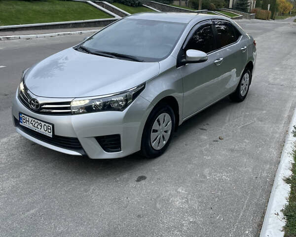 Сірий Тойота Королла, об'ємом двигуна 1.3 л та пробігом 43 тис. км за 12000 $, фото 23 на Automoto.ua