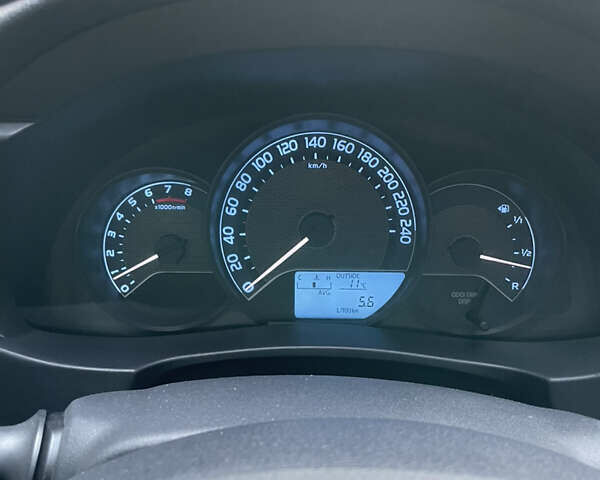 Сірий Тойота Королла, об'ємом двигуна 1.3 л та пробігом 43 тис. км за 12000 $, фото 16 на Automoto.ua