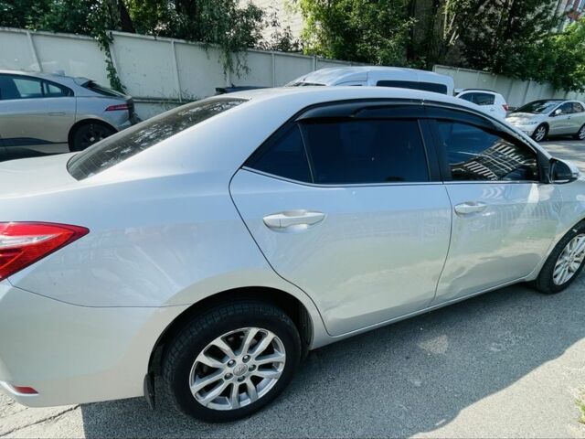 Сірий Тойота Королла, об'ємом двигуна 1.6 л та пробігом 159 тис. км за 10950 $, фото 4 на Automoto.ua