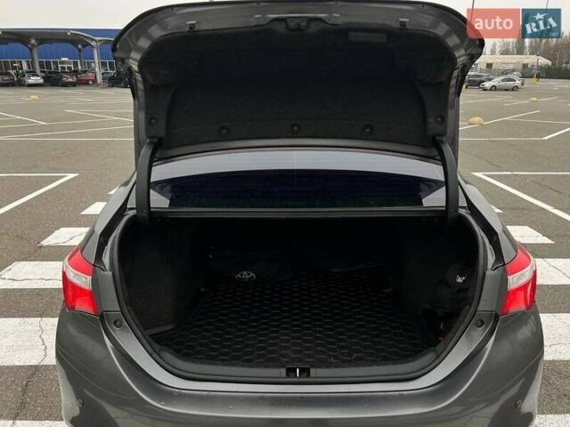 Серый Тойота Королла, объемом двигателя 1.33 л и пробегом 135 тыс. км за 9999 $, фото 17 на Automoto.ua