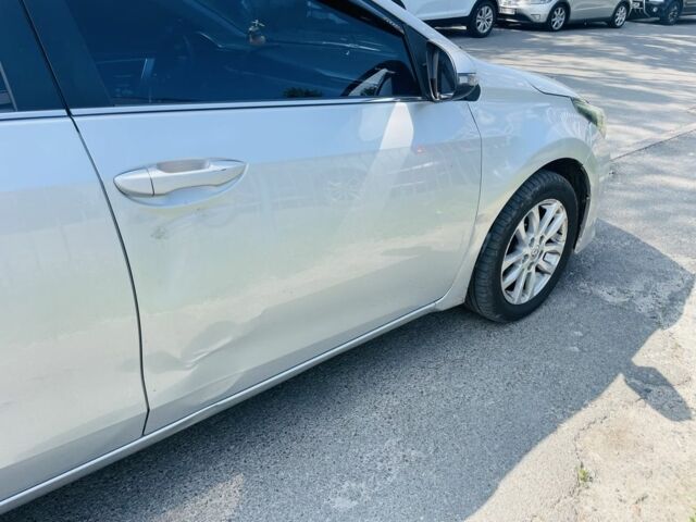 Сірий Тойота Королла, об'ємом двигуна 1.6 л та пробігом 159 тис. км за 10950 $, фото 3 на Automoto.ua