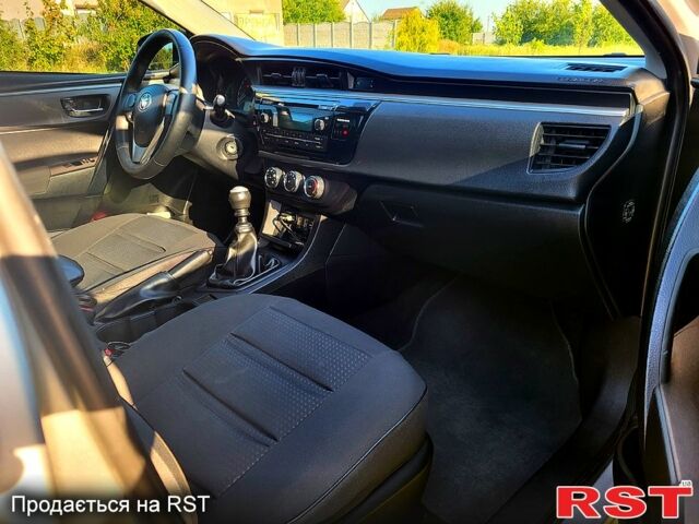 Сірий Тойота Королла, об'ємом двигуна 1.6 л та пробігом 180 тис. км за 11000 $, фото 5 на Automoto.ua