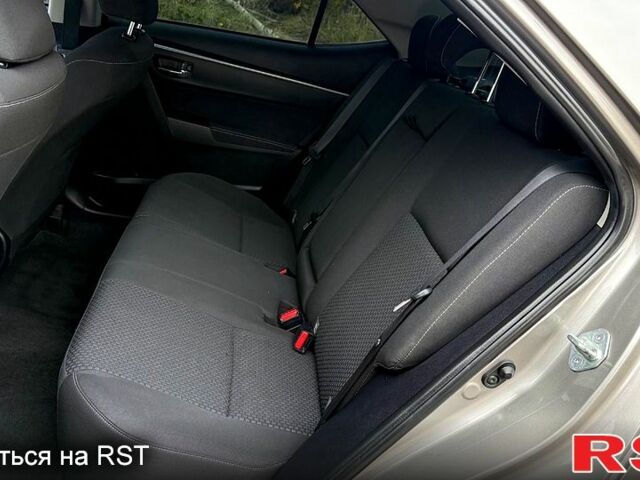 Серый Тойота Королла, объемом двигателя 1.6 л и пробегом 89 тыс. км за 12300 $, фото 11 на Automoto.ua