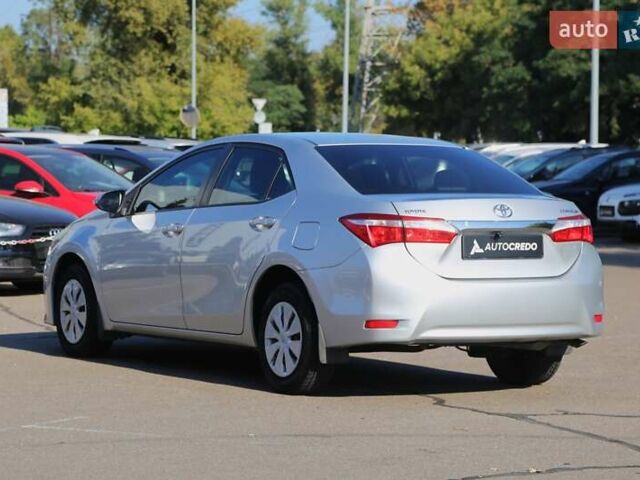 Серый Тойота Королла, объемом двигателя 1.6 л и пробегом 233 тыс. км за 12500 $, фото 4 на Automoto.ua