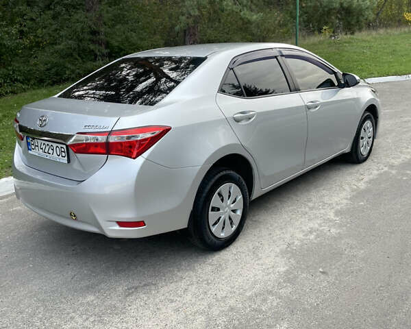 Серый Тойота Королла, объемом двигателя 1.33 л и пробегом 44 тыс. км за 12000 $, фото 10 на Automoto.ua