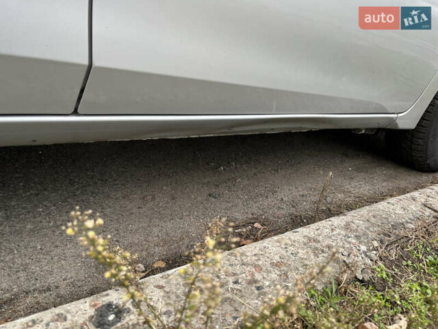 Серый Тойота Королла, объемом двигателя 1.3 л и пробегом 270 тыс. км за 7800 $, фото 10 на Automoto.ua