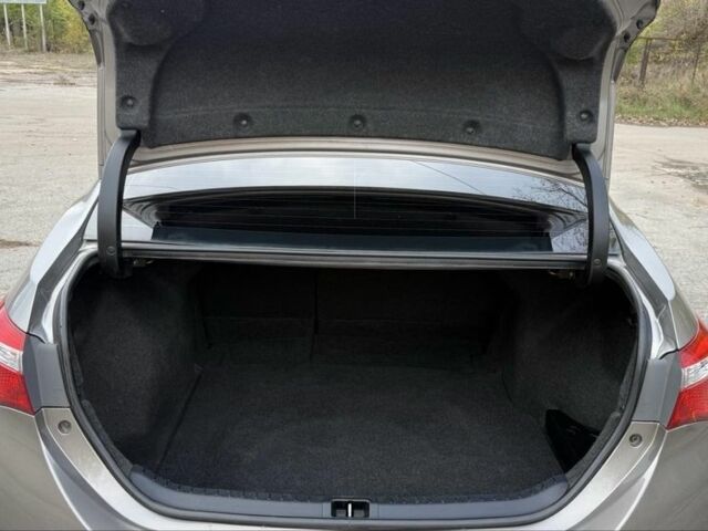 Серый Тойота Королла, объемом двигателя 1.6 л и пробегом 89 тыс. км за 12300 $, фото 21 на Automoto.ua