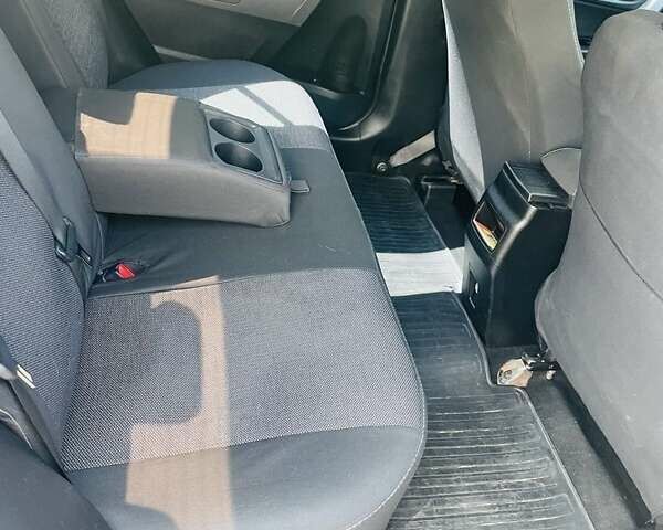 Серый Тойота Королла, объемом двигателя 1.6 л и пробегом 159 тыс. км за 10950 $, фото 11 на Automoto.ua