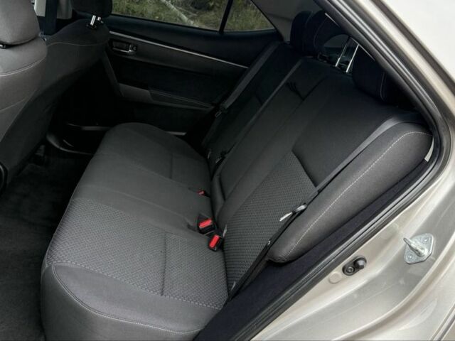 Серый Тойота Королла, объемом двигателя 1.6 л и пробегом 89 тыс. км за 12300 $, фото 19 на Automoto.ua