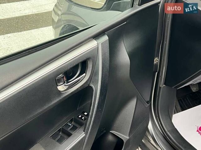 Серый Тойота Королла, объемом двигателя 1.33 л и пробегом 135 тыс. км за 9999 $, фото 8 на Automoto.ua