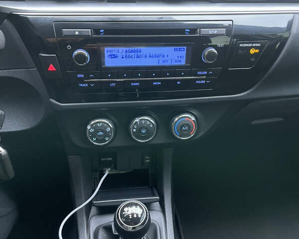 Серый Тойота Королла, объемом двигателя 1.33 л и пробегом 44 тыс. км за 12000 $, фото 18 на Automoto.ua