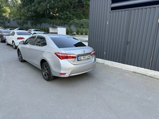 Сірий Тойота Королла, об'ємом двигуна 1.6 л та пробігом 163 тис. км за 10800 $, фото 1 на Automoto.ua