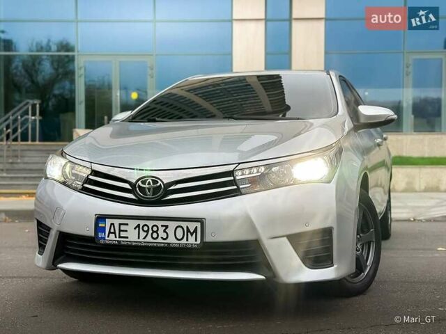 Серый Тойота Королла, объемом двигателя 1.6 л и пробегом 165 тыс. км за 11400 $, фото 1 на Automoto.ua