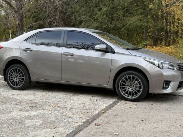 Серый Тойота Королла, объемом двигателя 1.6 л и пробегом 89 тыс. км за 12300 $, фото 2 на Automoto.ua