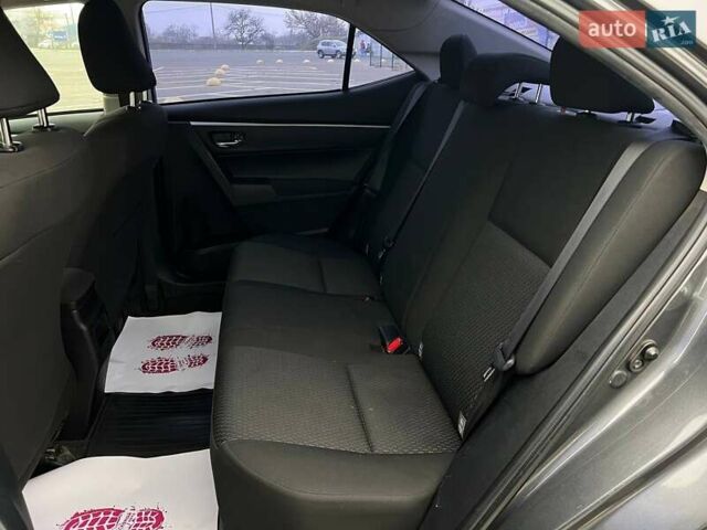 Серый Тойота Королла, объемом двигателя 1.33 л и пробегом 135 тыс. км за 9999 $, фото 16 на Automoto.ua