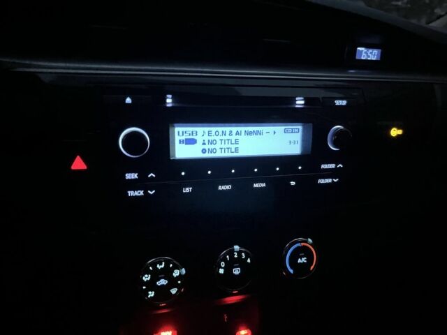 Серый Тойота Королла, объемом двигателя 1.3 л и пробегом 269 тыс. км за 7800 $, фото 6 на Automoto.ua