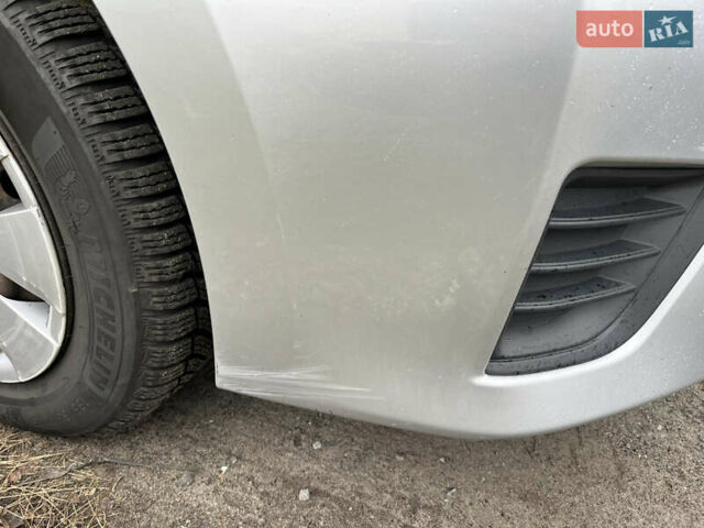 Серый Тойота Королла, объемом двигателя 1.3 л и пробегом 270 тыс. км за 7800 $, фото 11 на Automoto.ua