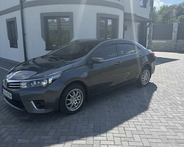 Сірий Тойота Королла, об'ємом двигуна 1.6 л та пробігом 219 тис. км за 12000 $, фото 2 на Automoto.ua