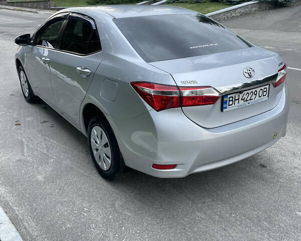 Сірий Тойота Королла, об'ємом двигуна 1.3 л та пробігом 43 тис. км за 12000 $, фото 8 на Automoto.ua