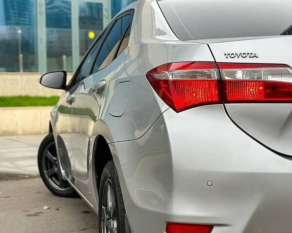 Серый Тойота Королла, объемом двигателя 1.6 л и пробегом 165 тыс. км за 11400 $, фото 13 на Automoto.ua