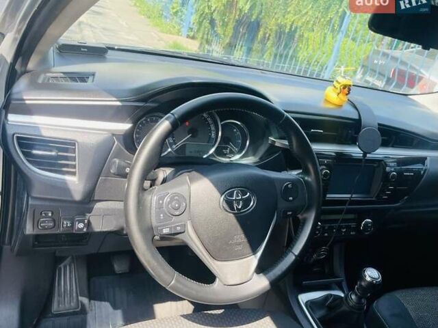 Серый Тойота Королла, объемом двигателя 1.6 л и пробегом 159 тыс. км за 10950 $, фото 9 на Automoto.ua