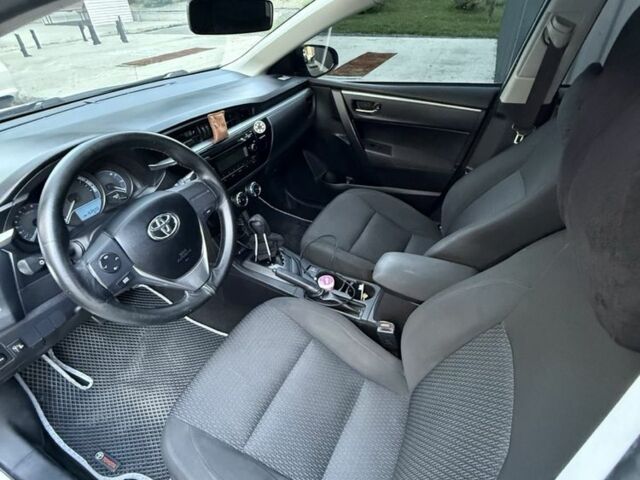 Сірий Тойота Королла, об'ємом двигуна 1.6 л та пробігом 163 тис. км за 10800 $, фото 7 на Automoto.ua