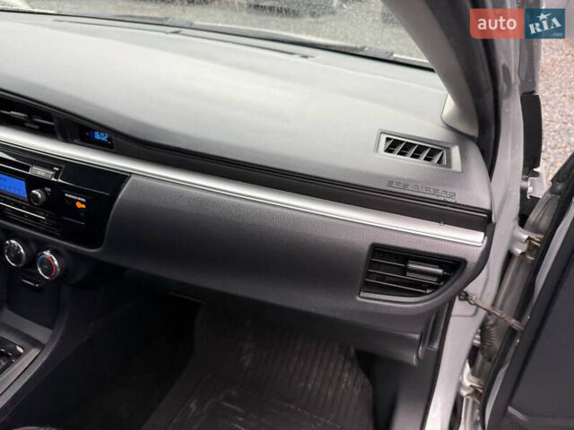 Серый Тойота Королла, объемом двигателя 1.6 л и пробегом 175 тыс. км за 11900 $, фото 42 на Automoto.ua